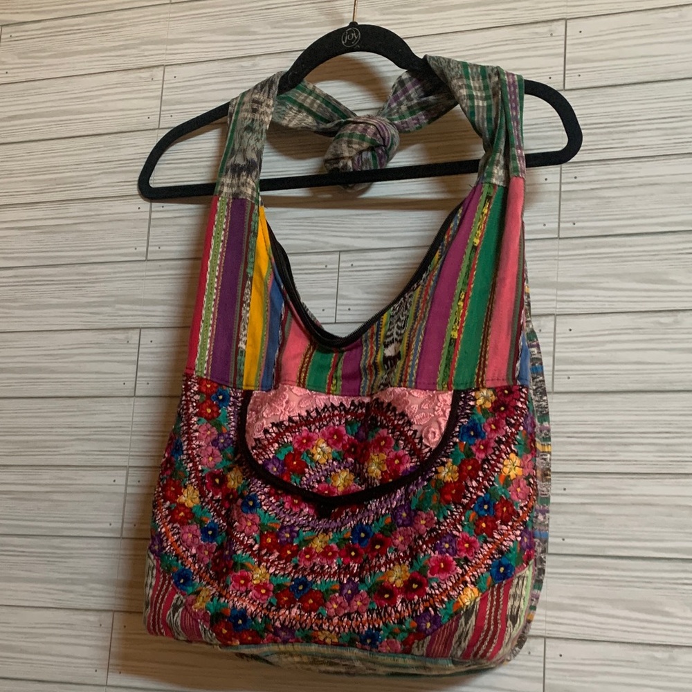 Floral hobo shoulder bag 
Turtle island imports